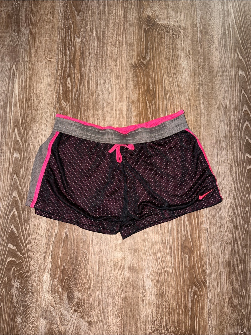 Vintage Y2K Nike Women’s Black & Pink Mesh Athletic Shorts - Picture 1 of 4